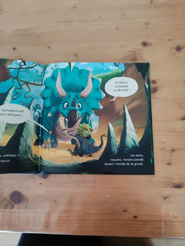 Livre Gigantosaurus - photo numéro 2