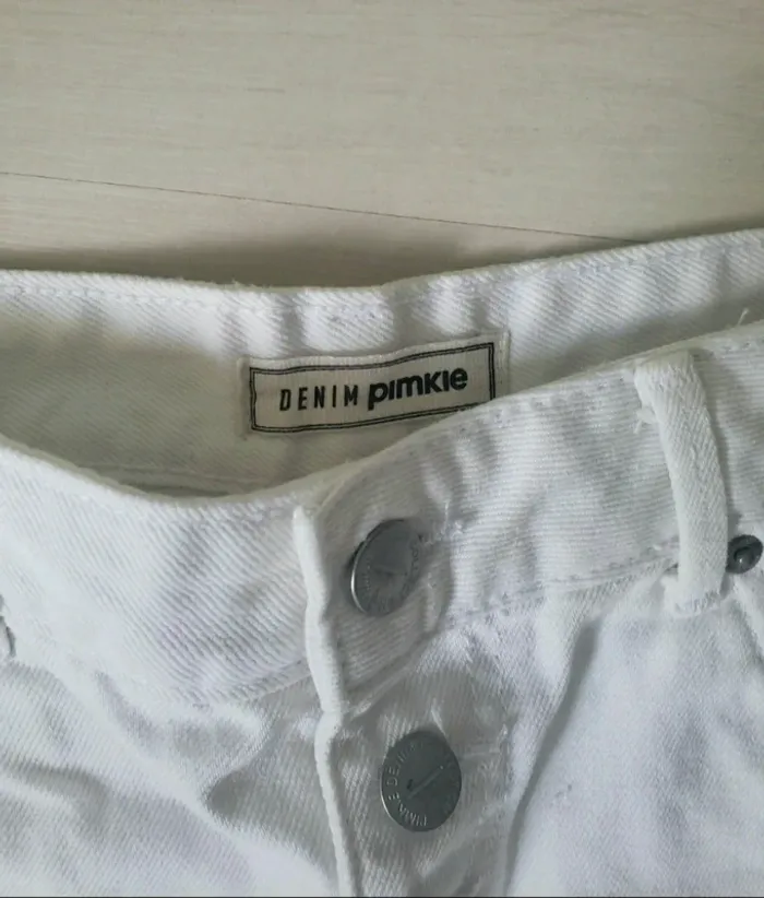 Short en jean blanc - photo numéro 2