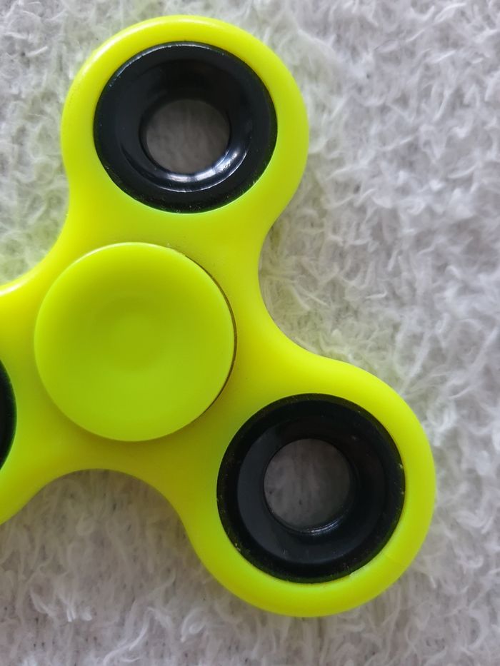 Hand spinner jaune - photo numéro 4