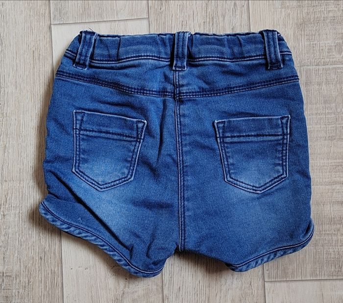 Short 18 mois - photo numéro 2
