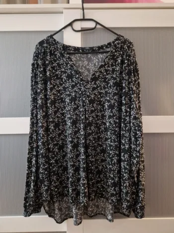 Blouse noir et blanc