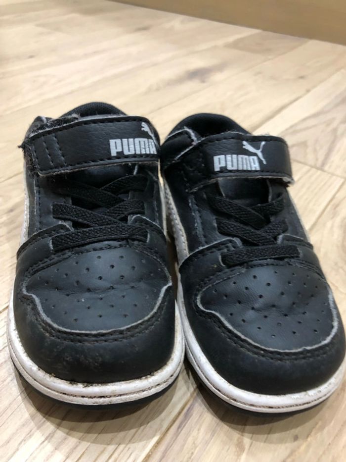 Basket chaussures Puma pointure 22 - photo numéro 3