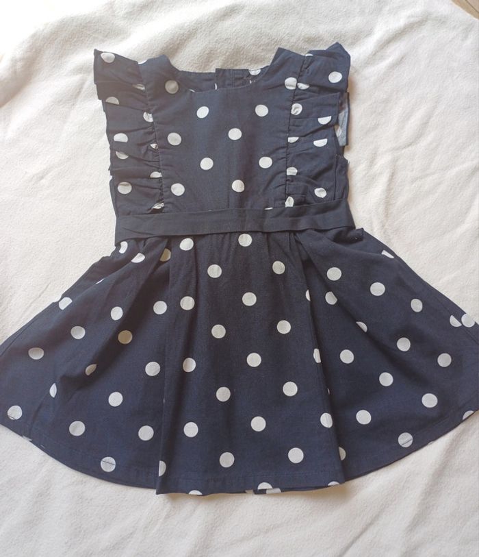 Robe habillé taille 12 mois