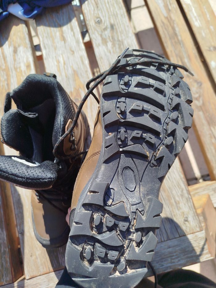 Chaussures de marche, chasseur, randonneur, pêcheur - photo numéro 5