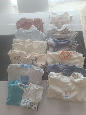 Lots de vêtements 6 mois garcons