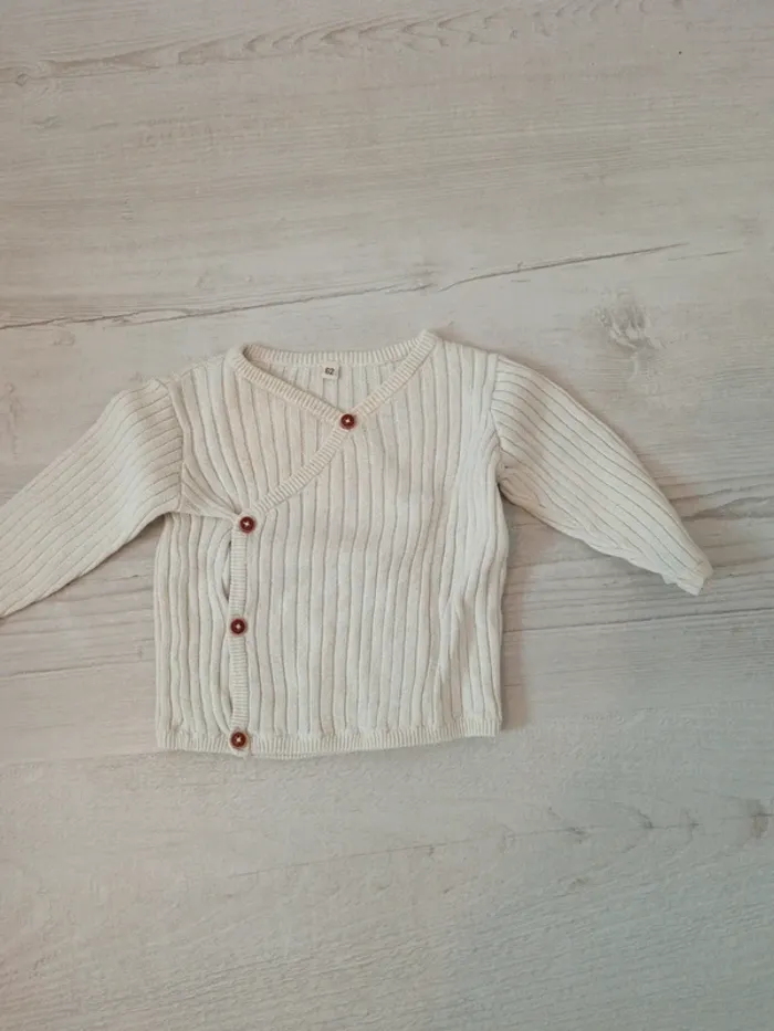 Gilet fermeture croisée 62cm