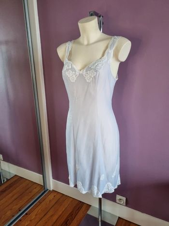 Robe nuisette transparente vintage