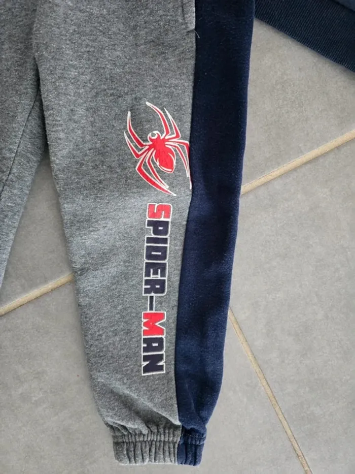 Ensemble jogging marvel - photo numéro 3