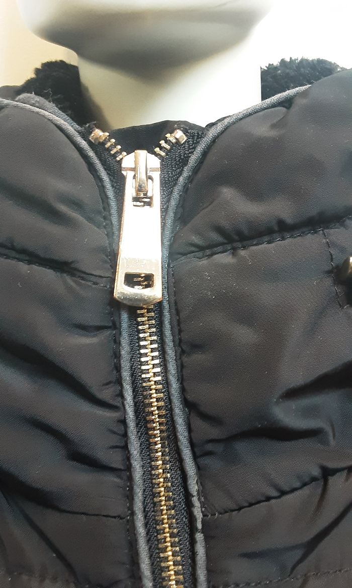 Doudoune  /manteau  chaud noir avec une tirette doré pour femme Taille 36 Only Fashion - photo numéro 4