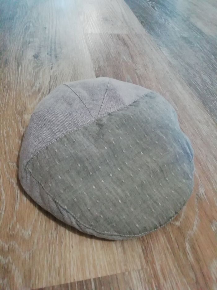 Casquette plate 6-12 mois