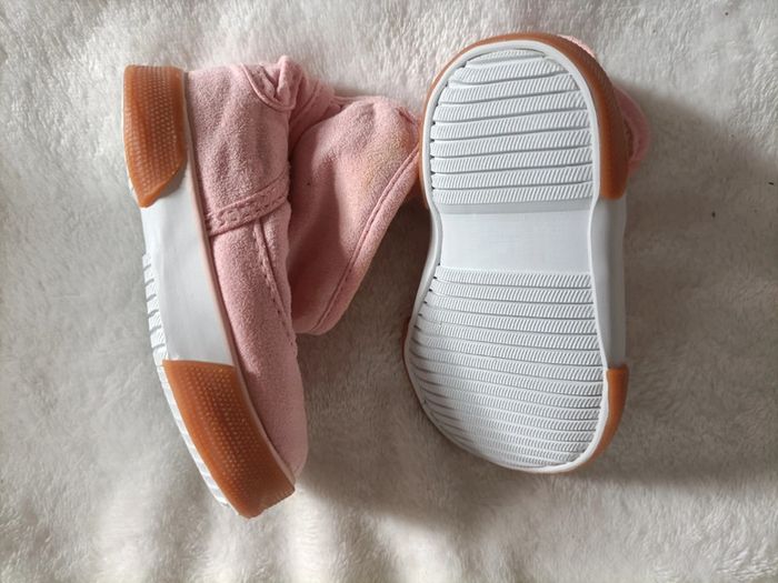 Bottines fourrure rose – Taille 15/16 - photo numéro 2