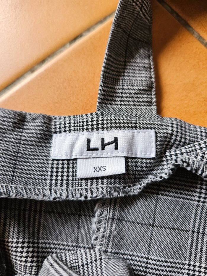 Robe courte 8 ans - photo numéro 3