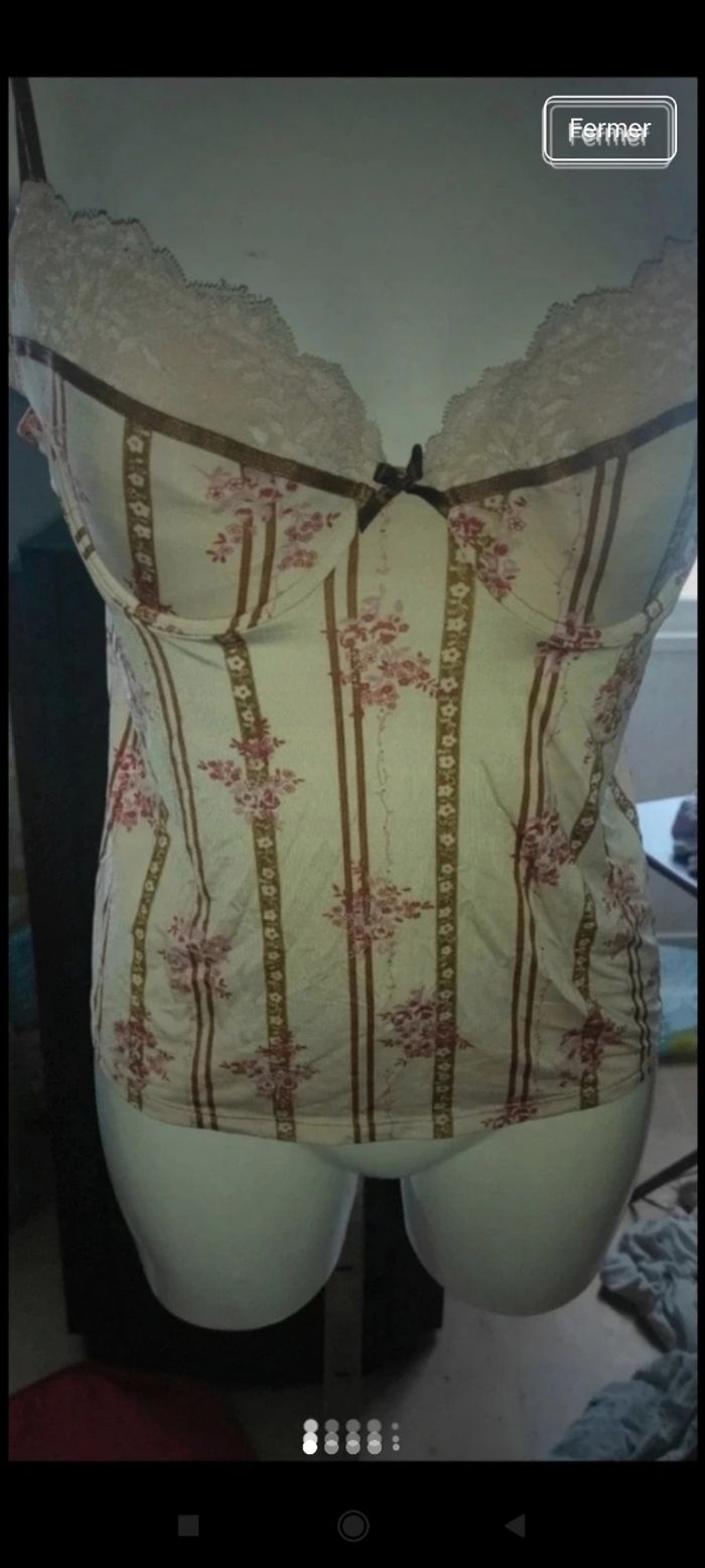 Très beau top sexy L1 - photo numéro 4