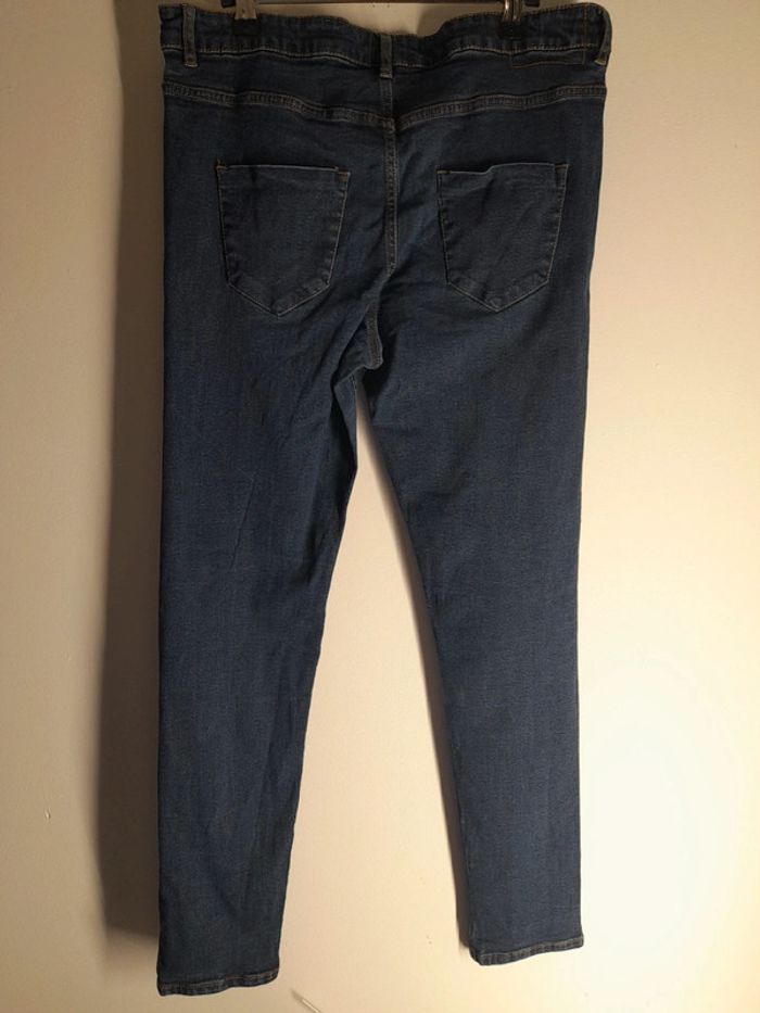 Jeans slim fit. Taille 44. kiabi - photo numéro 3