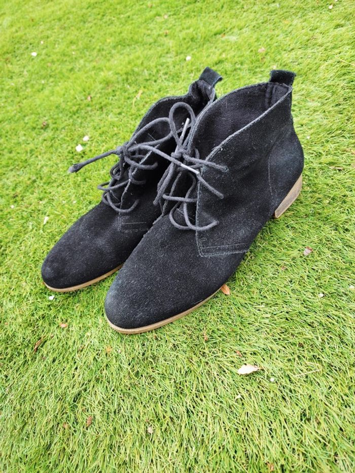 Chaussures montantes lacets