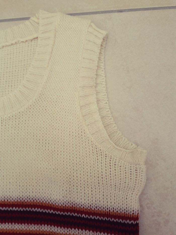 Pull sans manche - 8 ans - photo numéro 4