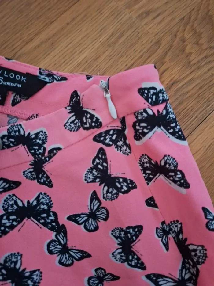 Short rose motif papillon taille 14ans - photo numéro 3
