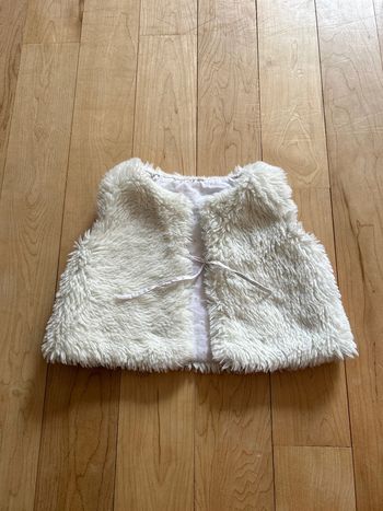 Gilet sans manches boléro fausse fourrure Jacadi 6 mois