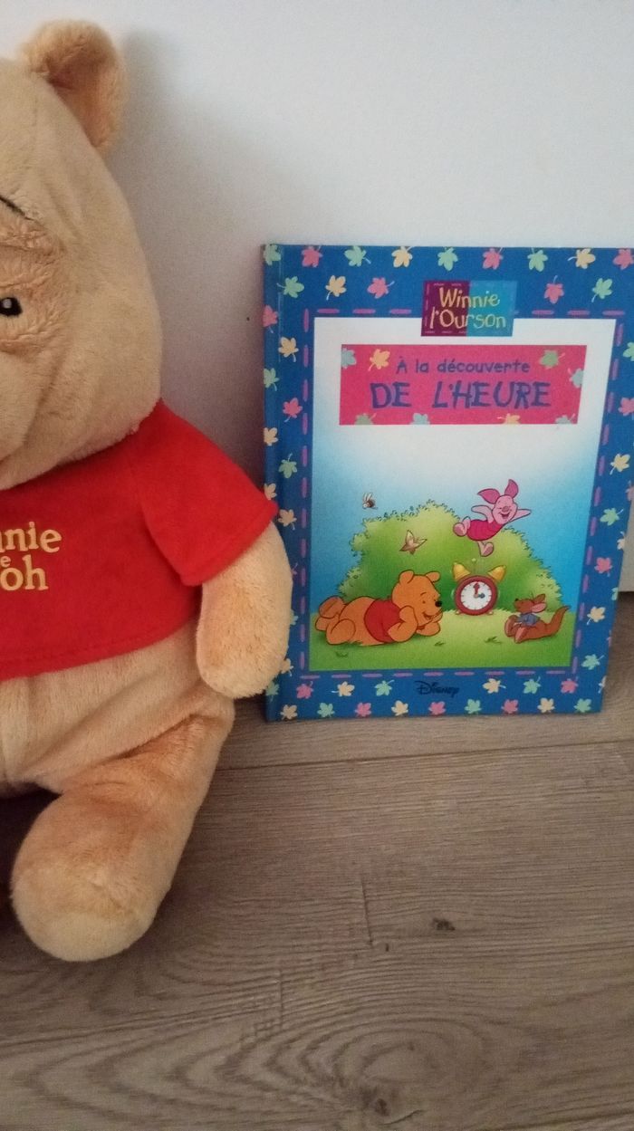 Peluche Winnie l'ourson et 2 livres - photo numéro 3
