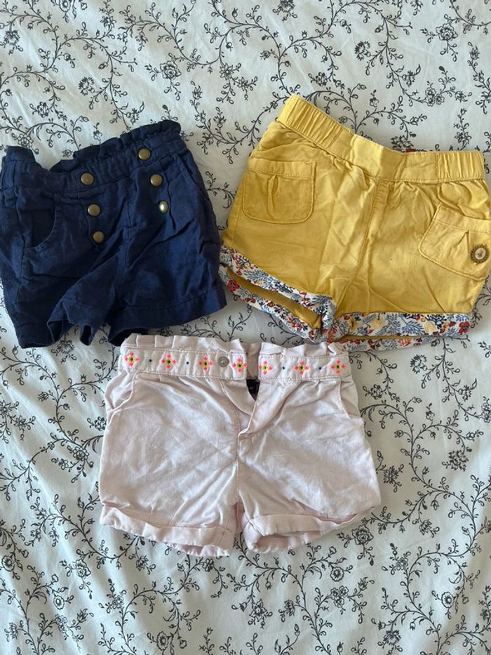 Lot 3 shorts 9 mois