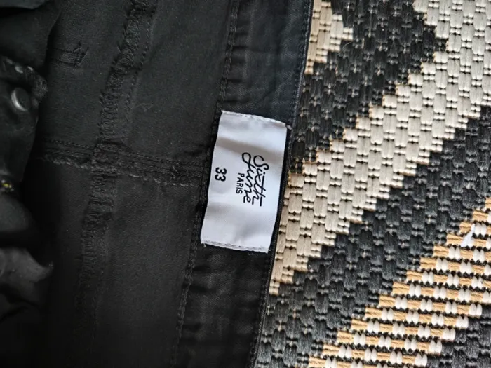 Jean cargo noir Sixth June – Taille 33 – Neuf avec étiquette - photo numéro 3