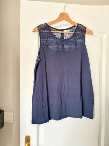 Débardeur détails dentelle