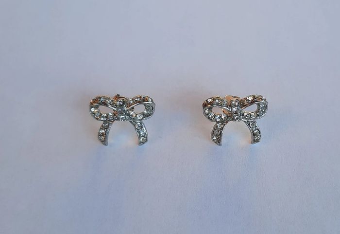 Boucles d'oreilles argentées nœuds