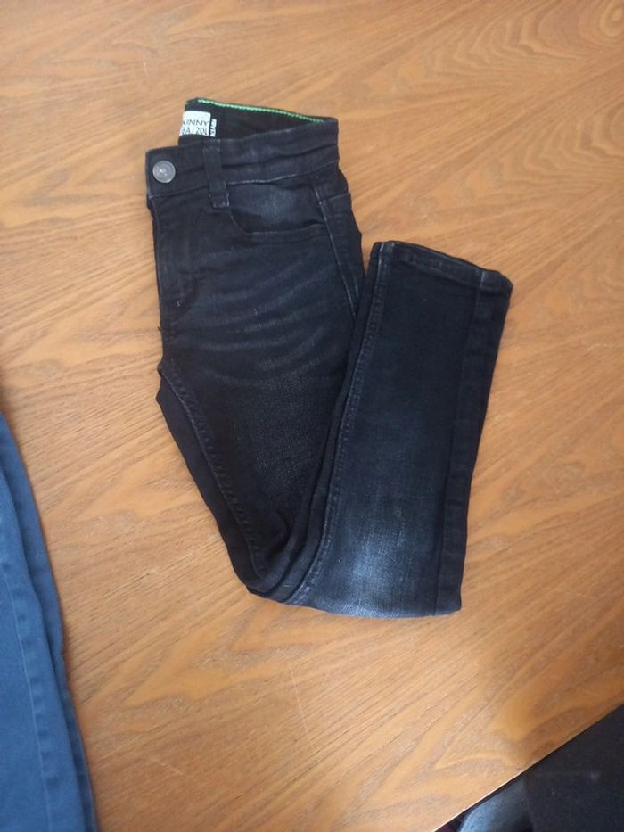 Skinny kiabi 6 ans noir