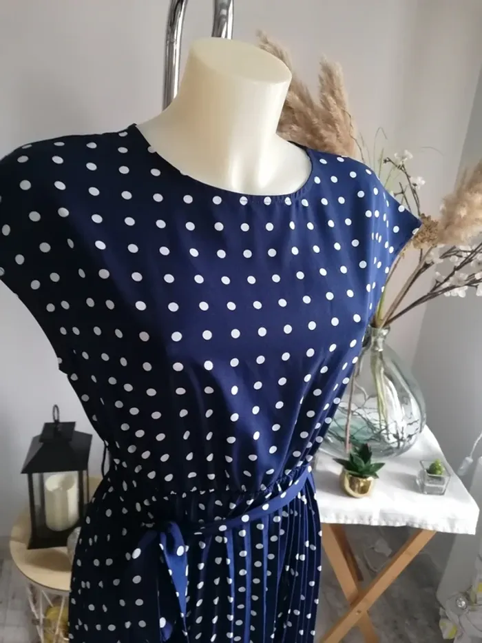 Robe à pois shein L - photo numéro 2