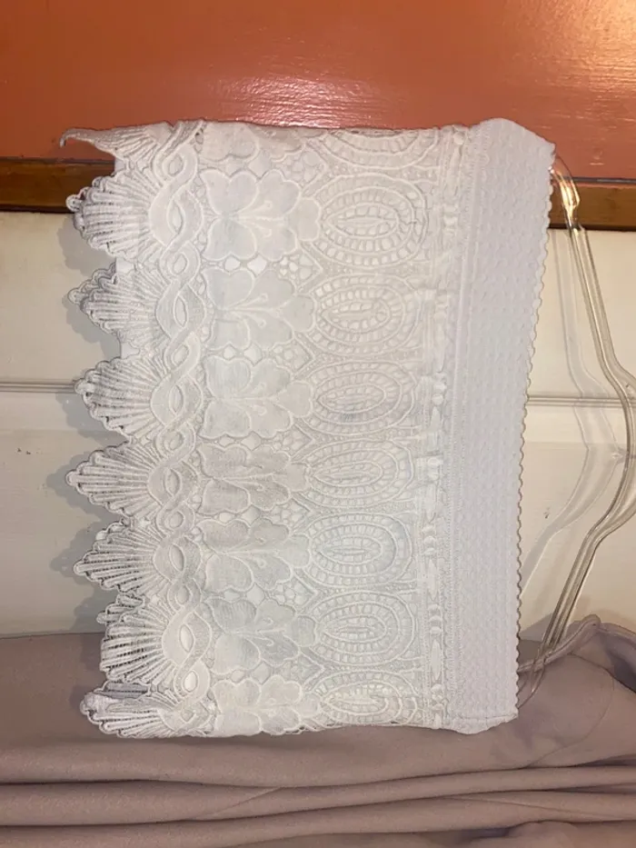 Jupe blanche dentelle