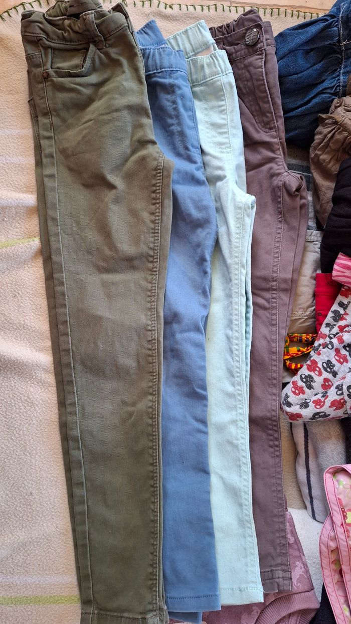 Lot de vêtements fille 6 ans - photo numéro 2