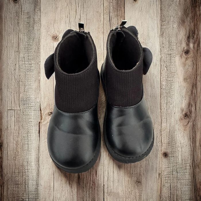 🌸 Jolie petite bottine noir avec noeud papillon - Taille grand 28 🌸