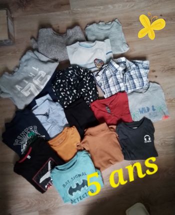 Vêtements garçon 5 ans très bon état 