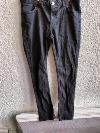 Jean noir droit slim T 38