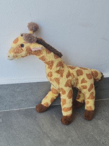 Peluche doudou girafe