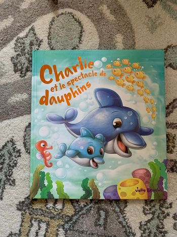 Charlie et le spectacle de dauphins