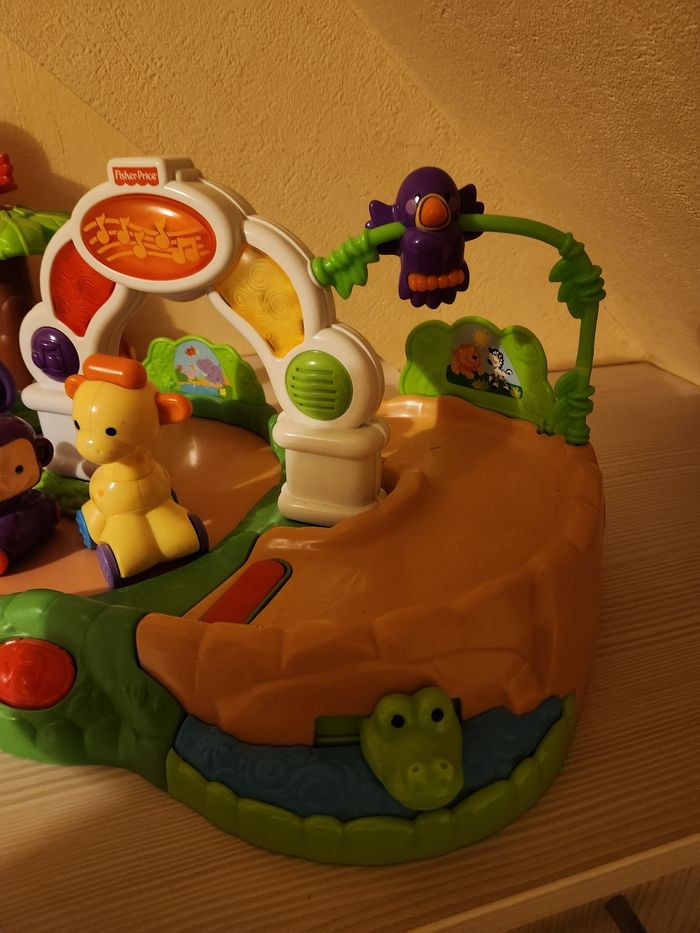 Petit zoo Fisher Price - photo numéro 2