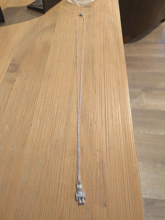 Superbe collier avec petit Charm's Robot - photo numéro 5