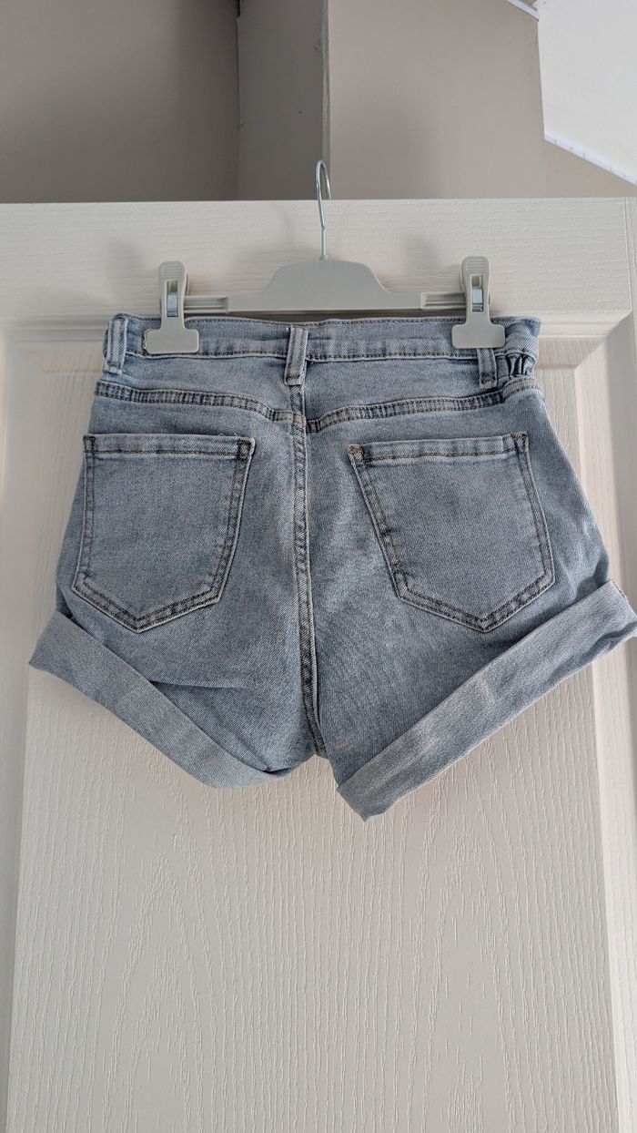 Short élastique bleu taille 36 - photo numéro 2
