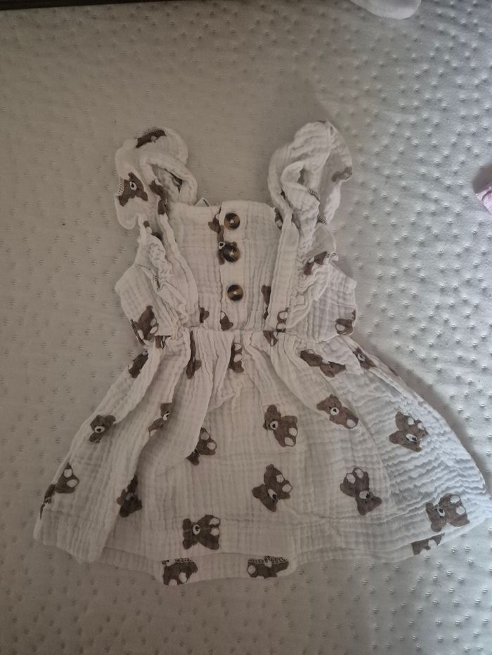 Lot robes taille 3 mois