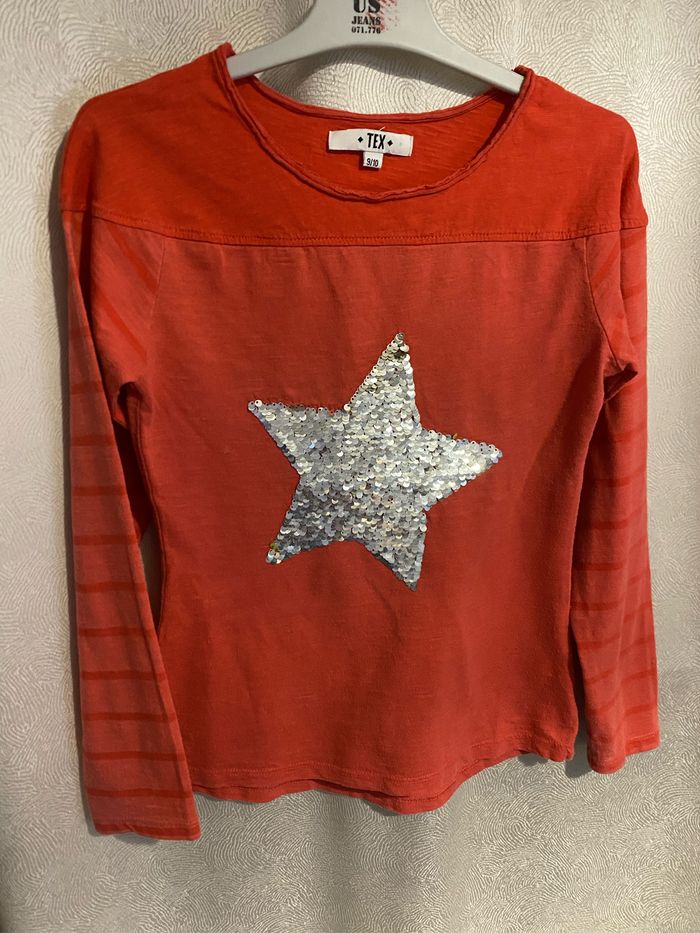 T-shirt saumon étoile sequins jaunes ou argentées 9/10 ans Tex - photo numéro 3