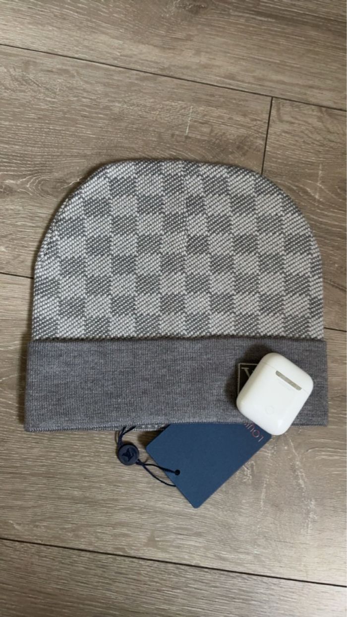 Bonnet lv gris