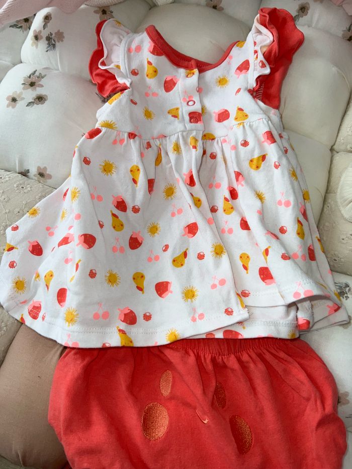 Ensemble bébé 1 mois - photo numéro 3