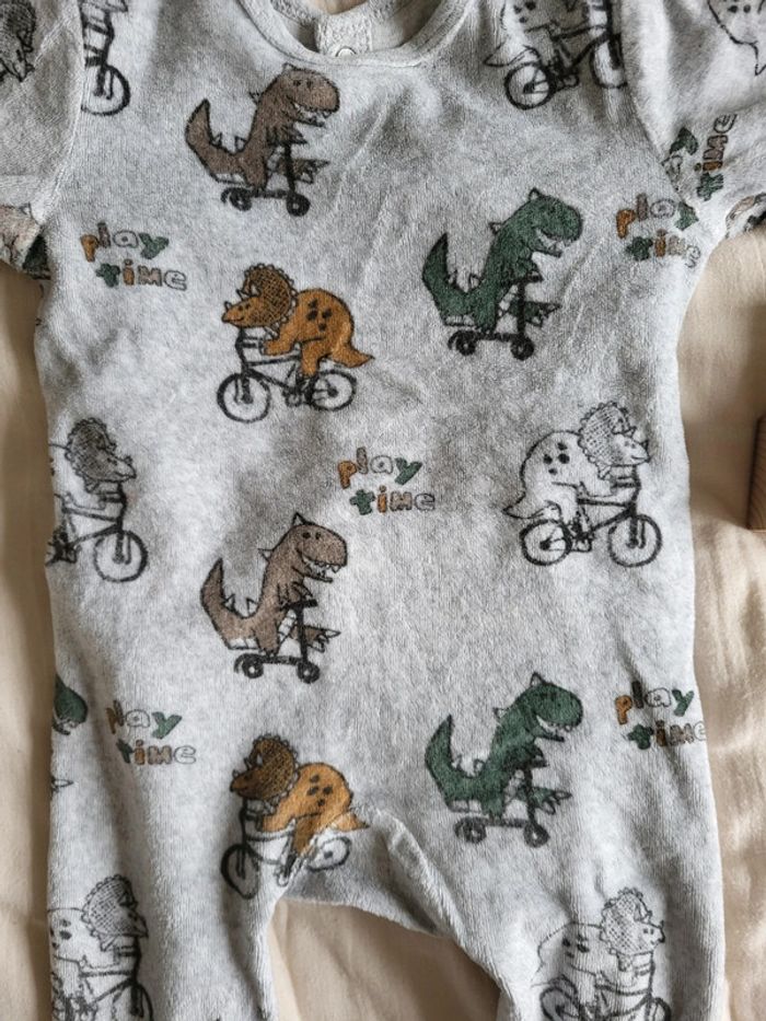 Lot pyjama grenouillère 9M - photo numéro 8