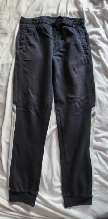 Pantalon de sport/ bas de jogging 12 ans