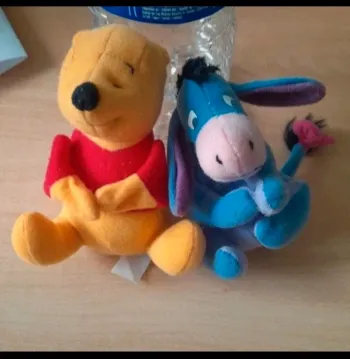 Marionnettes/peluches winnie l'ourson