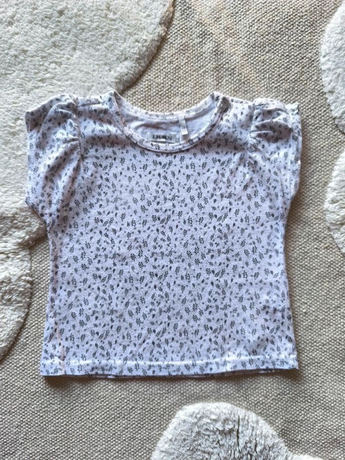 T-shirt manches courtes IKKS taille 6 mois