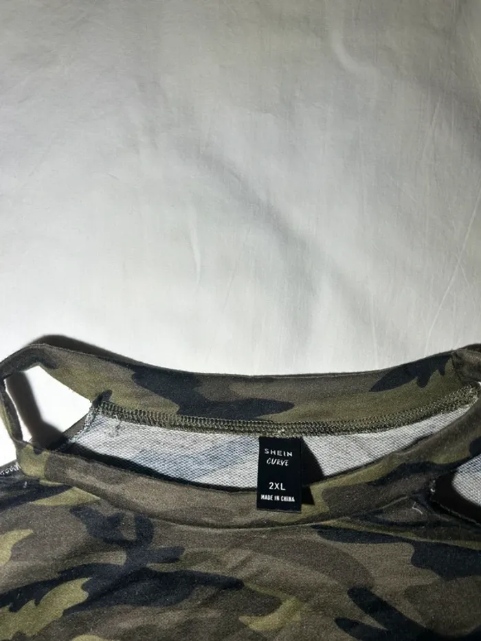 Blouse shein motifs militaire - photo numéro 6
