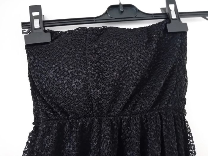 Robe sans bretelle dos nu - photo numéro 4