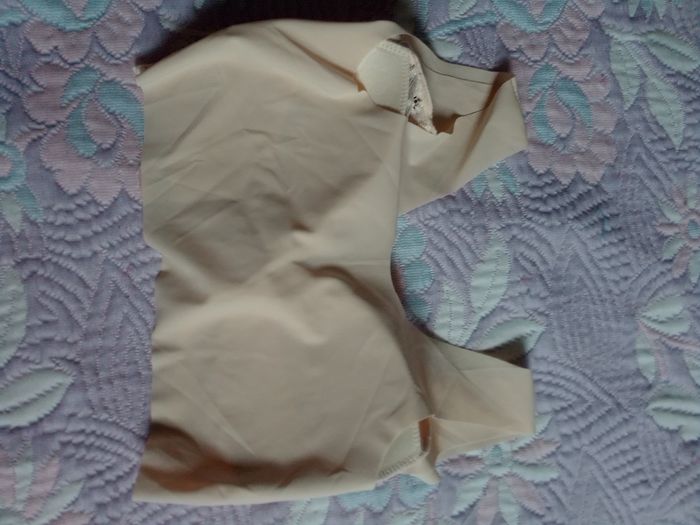 Soutien gorge beige neuf en taille L - photo numéro 3